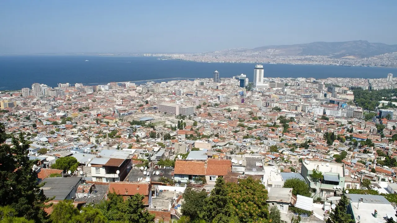 İzmir şehir manzarası